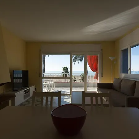 En 1era Linea Mar Con Terraza De 25m2 Castelldefels