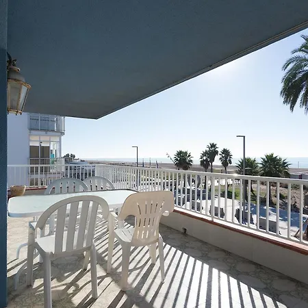 Apartment En 1era Linea Mar Con Terraza De 25m2 *